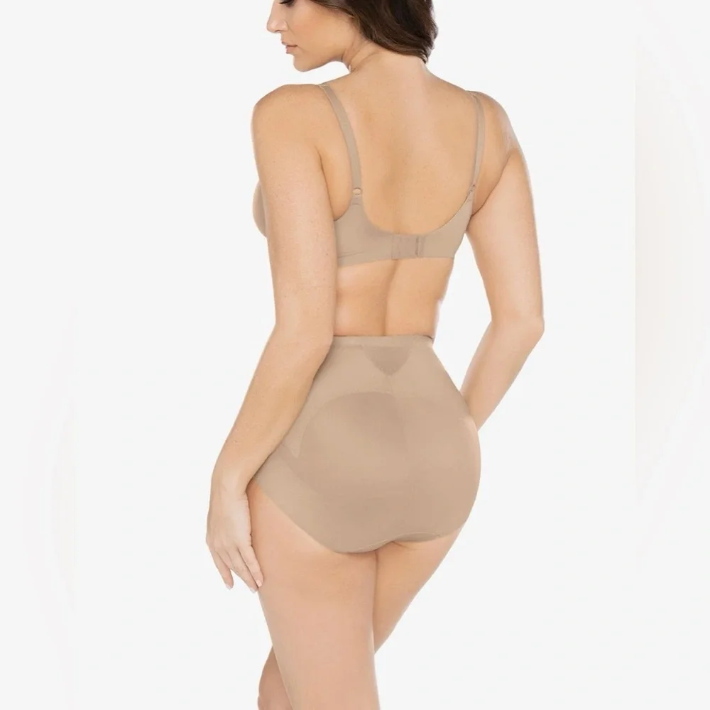Miraclesuit Flexible Fit Firm Control Waistline Brief Size 2X NWT